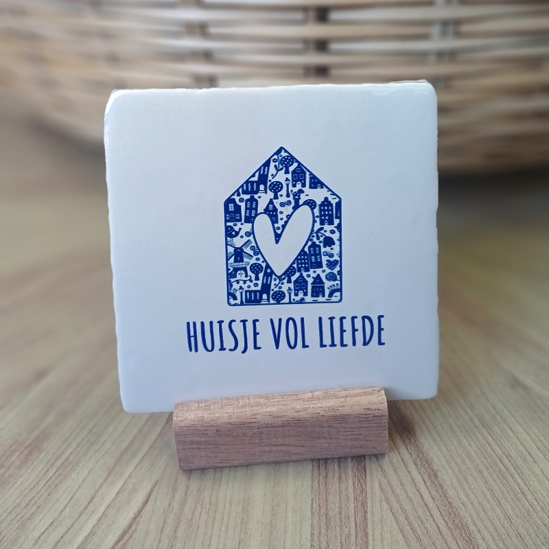 Originele tegeltjes inclusief houten standaardje Delftsblauw - huisje vol liefde - 