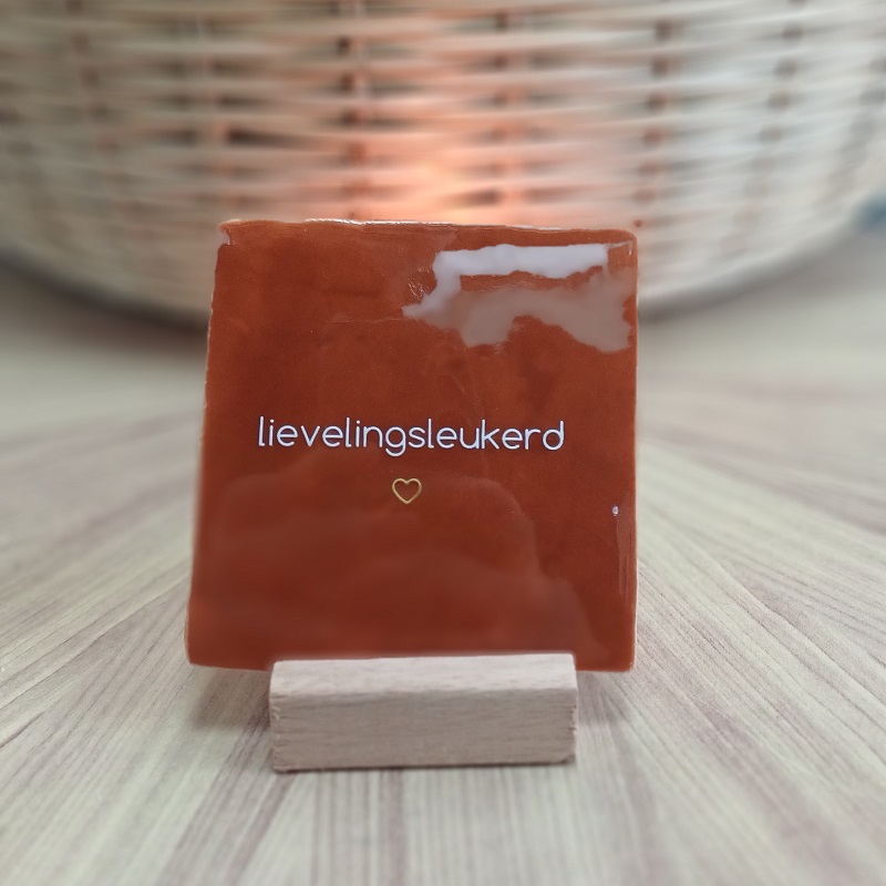 Originele tegeltjes inclusief houten standaardje lievelingsleukerd - 