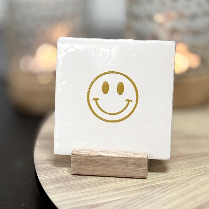 Originele tegeltjes inclusief houten standaardje Smiley - 