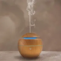 Geurwolkje aroma diffuser. Aroma Home houten geurdiffuser. Essentiële olie om lekker te slapen en te relaxen.