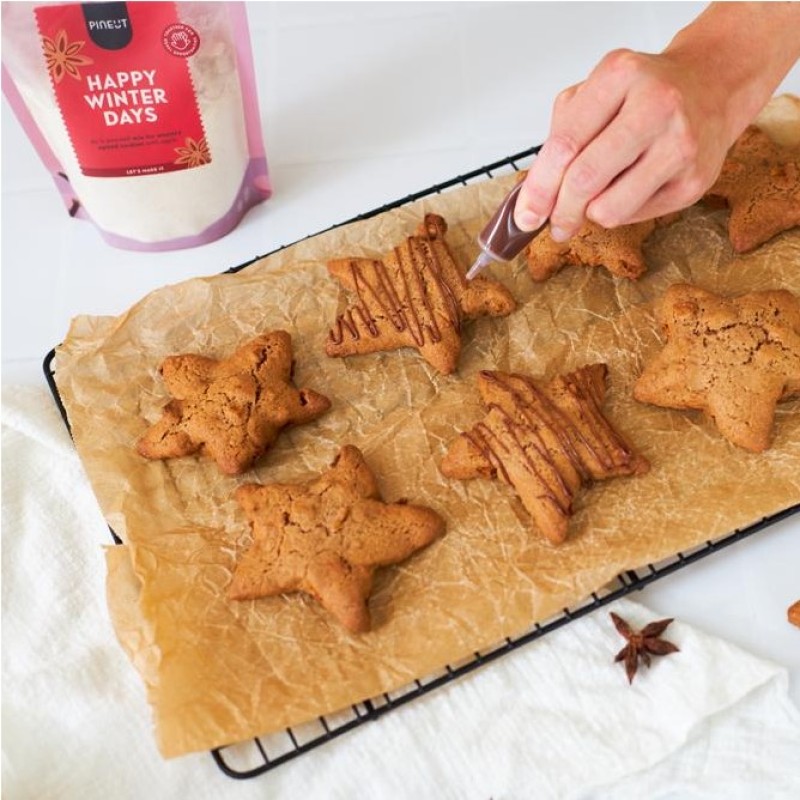 DIY bakmix voor winterkoekjes in brievenbuspakketje
